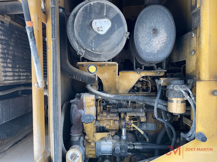 2001-caterpillar-924g-image-13