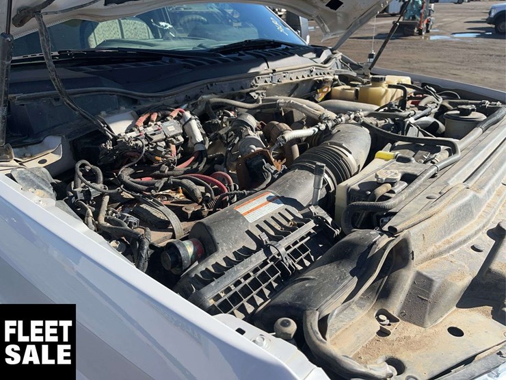 2020-ford-f550-image-24