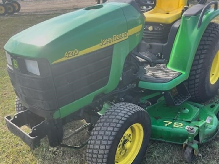 john-deere-4210-image-1