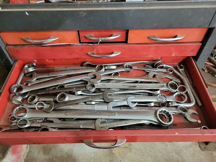 allis-chalmers-branded-tool-chest-with-assorted-hand-tools-image-6