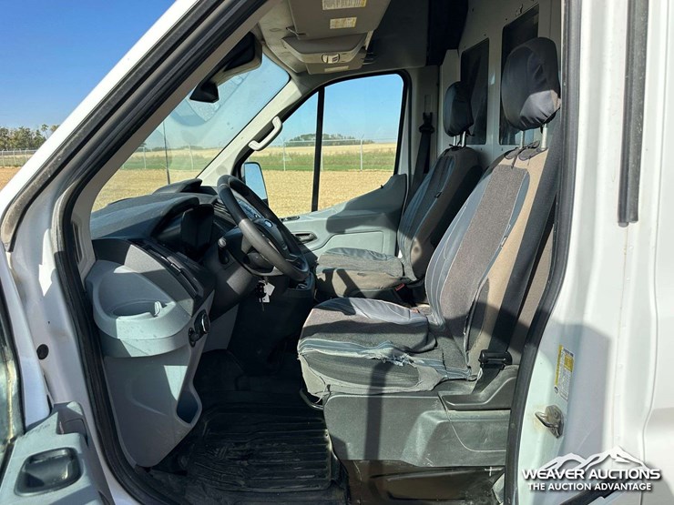 2019-ford-transit-image-6