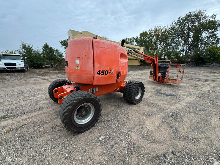 2005-jlg-450aj-image-5