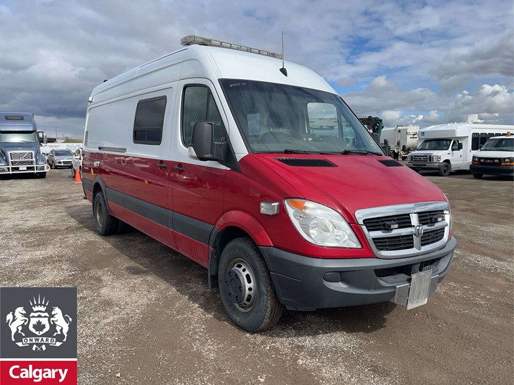 2007-dodge-sprinter-3500-image-2