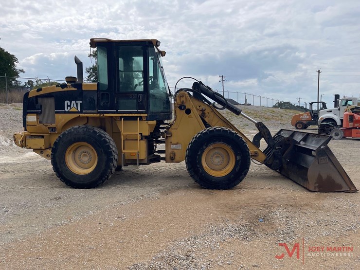 2001-caterpillar-924g-image-2