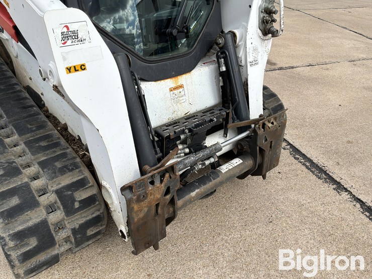 2019-bobcat-t770-image-14