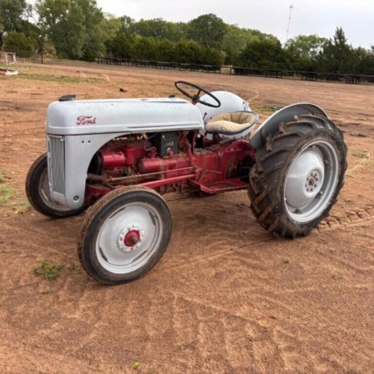 FORD 8N