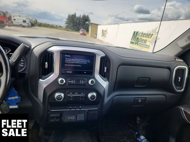 2022-gmc-sierra-2500hd-image-21