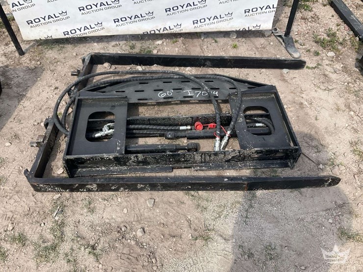 2025-hydraulic-forks-and-frame-skid-steer-attachment-image-1