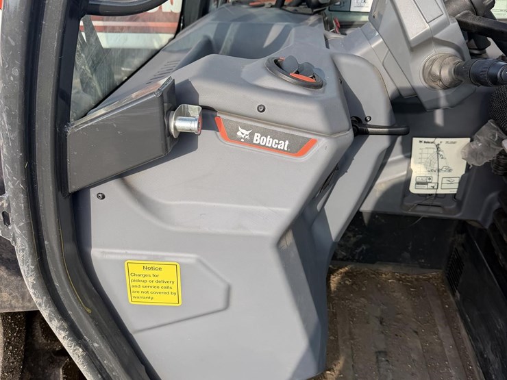 2025-bobcat-tl623-image-8