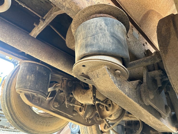 1994-mack-cl713-image-56
