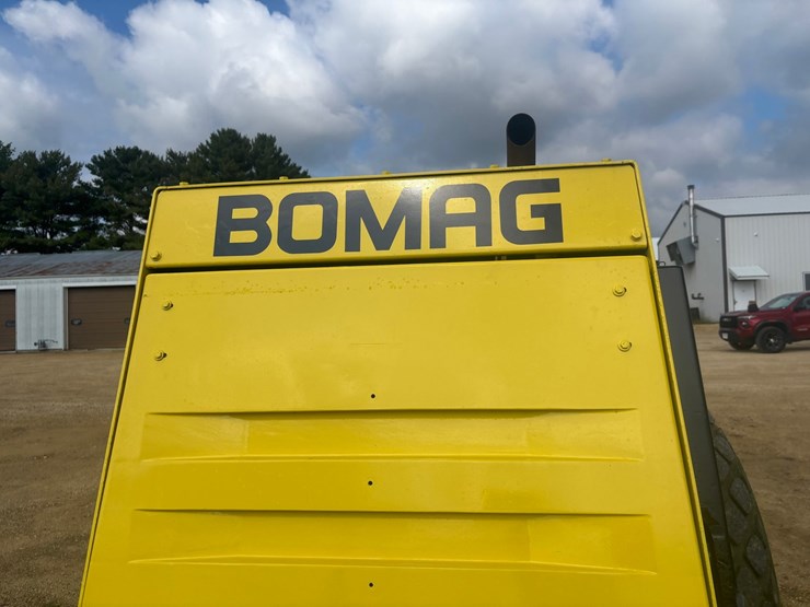 bomag-bw213d-image-18