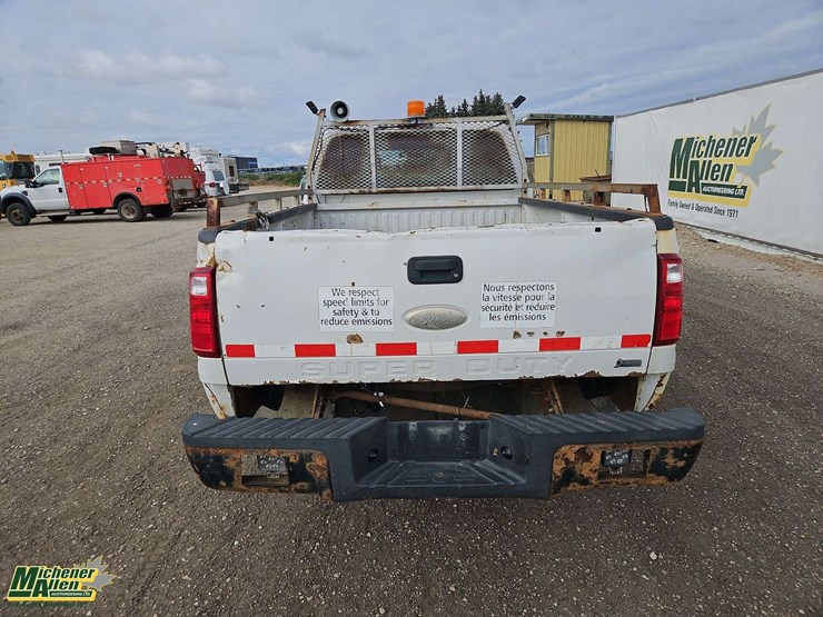 2011-ford-f350-image-6
