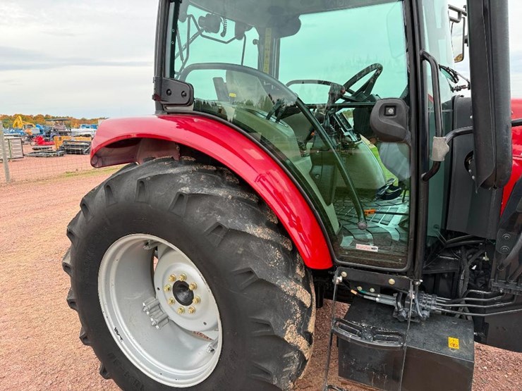 case-ih-farmall-95a-image-21