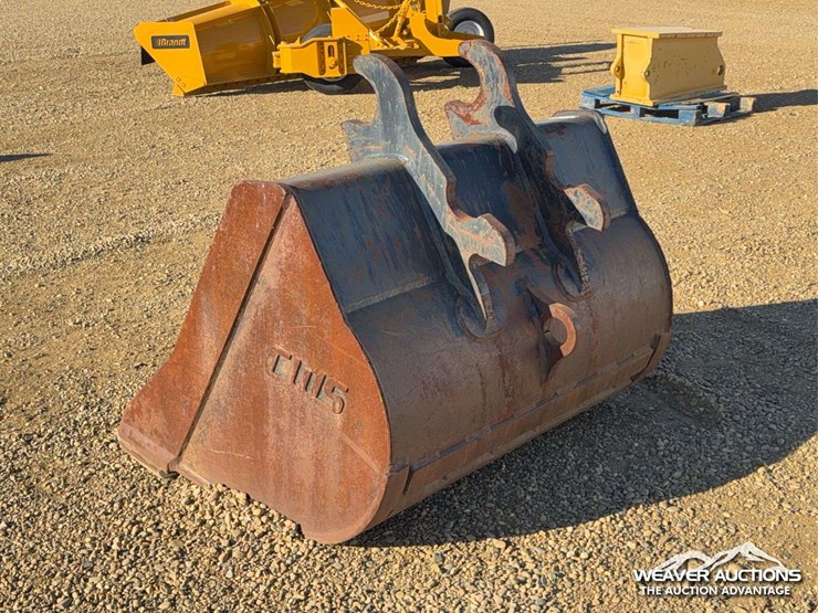 cws-56-in.-excavator-q/c-clean-out-bucket-image-4