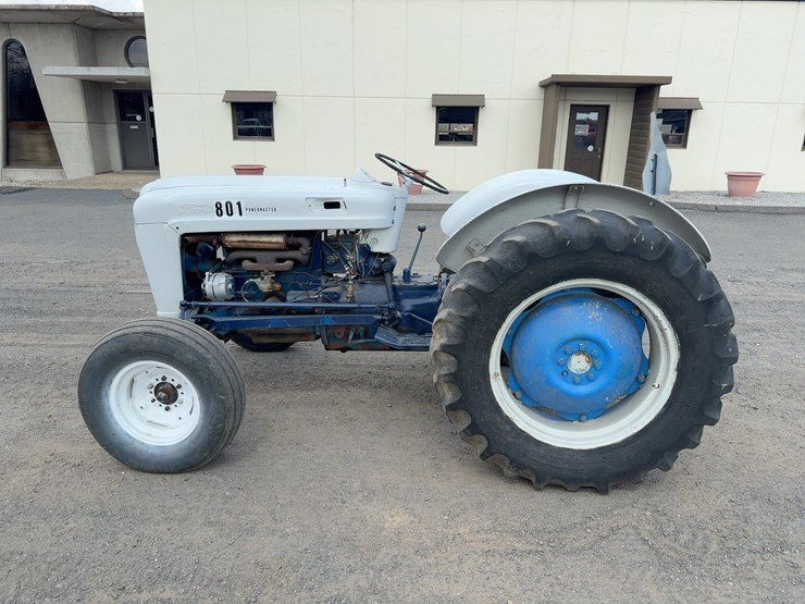 ford-801-image-2