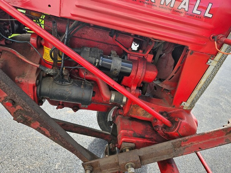 #2508-•-farmall-cub-tractor-image-12