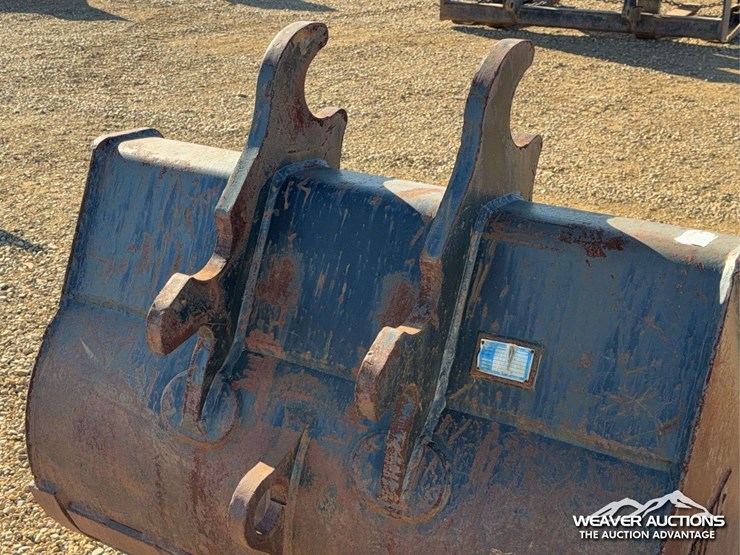 cws-56-in.-excavator-q/c-clean-out-bucket-image-8
