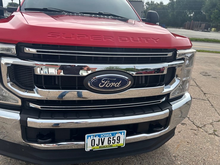 2022-ford-f250-image-24