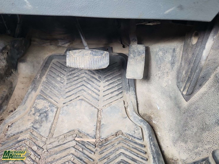 2011-ford-f450-image-19
