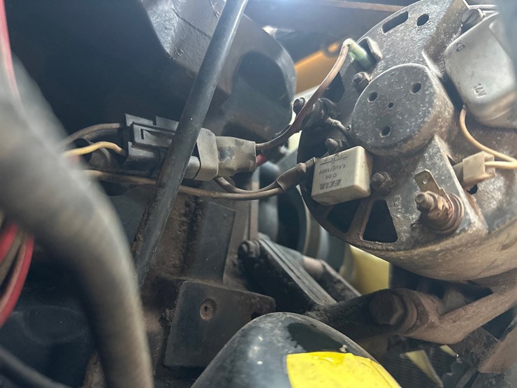 deere-240-image-38
