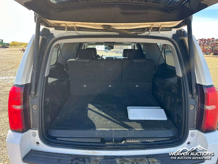 2018-chevrolet-suburban-image-44