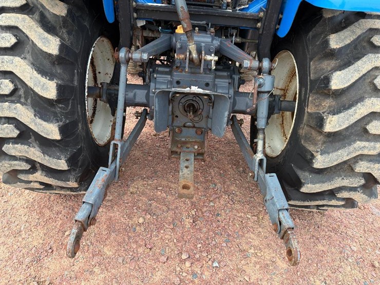 new-holland-tc25d-image-22