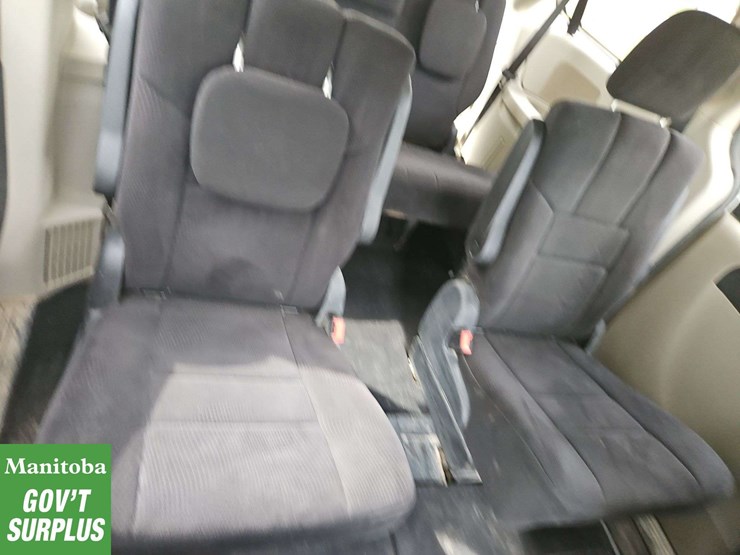 2011-dodge-grand-caravan-image-20