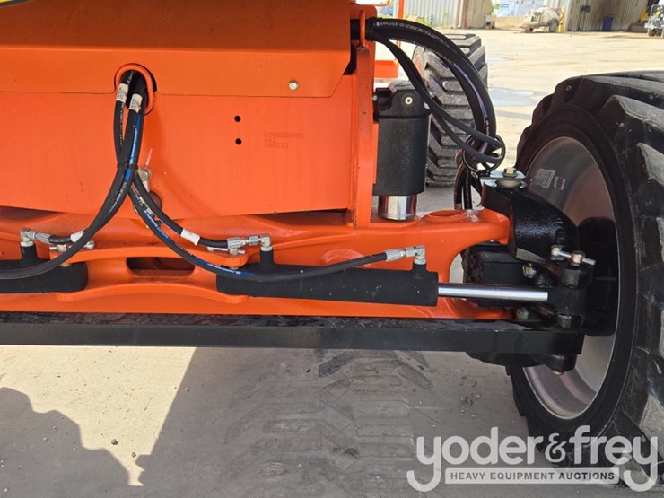 2022-jlg-660sj-image-17