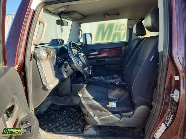 2007-toyota-fj-cruiser-image-12