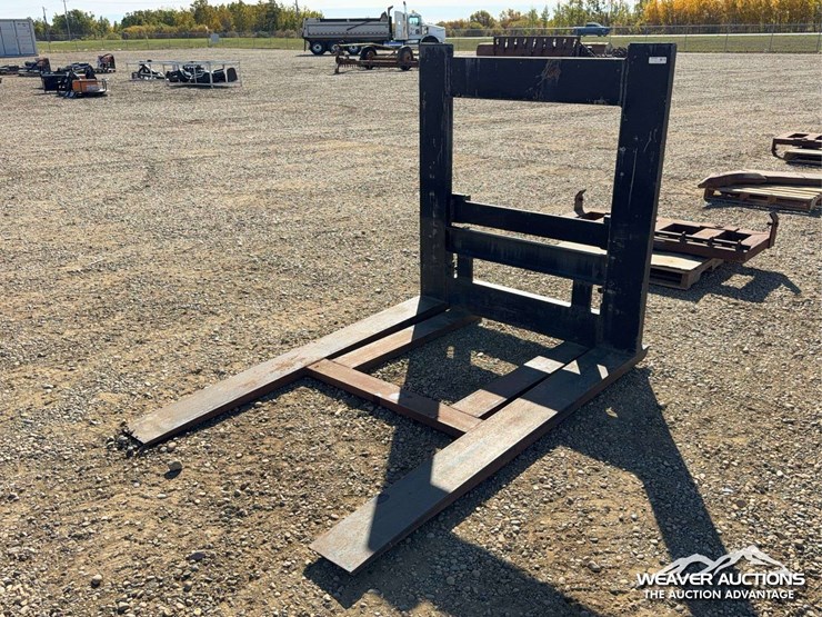 forklift-pallet-forks-image-1