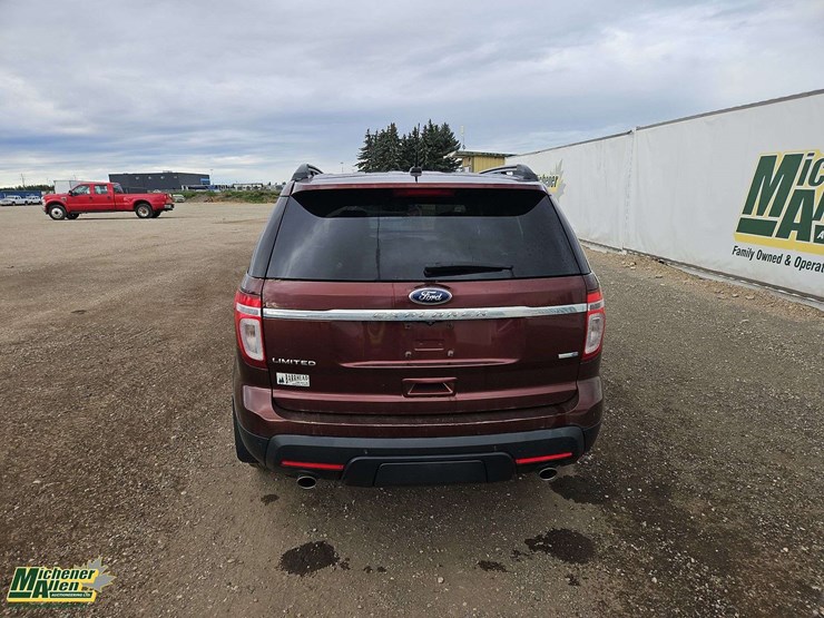 2015-ford-explorer-limited-image-7