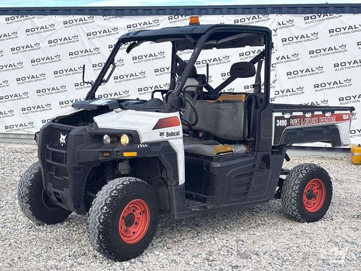 2017-bobcat-4x4-gas-utility-cart-image-1