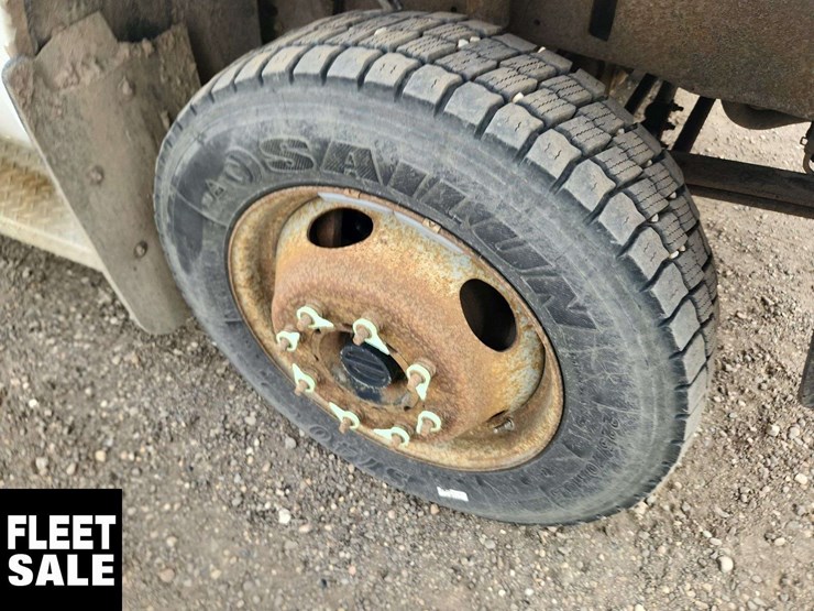 2002-ford-f450-image-12