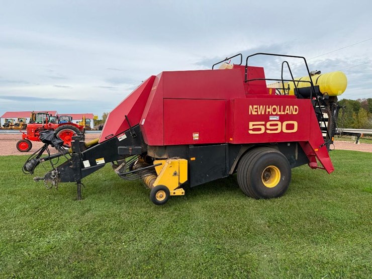 1999-new-holland-590-image-1