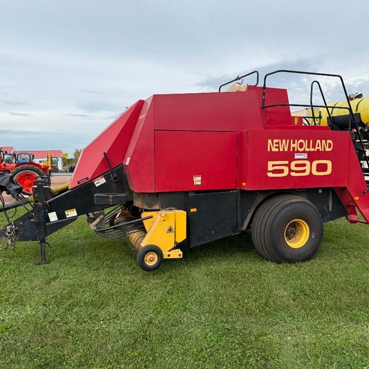 1999 NEW HOLLAND 590