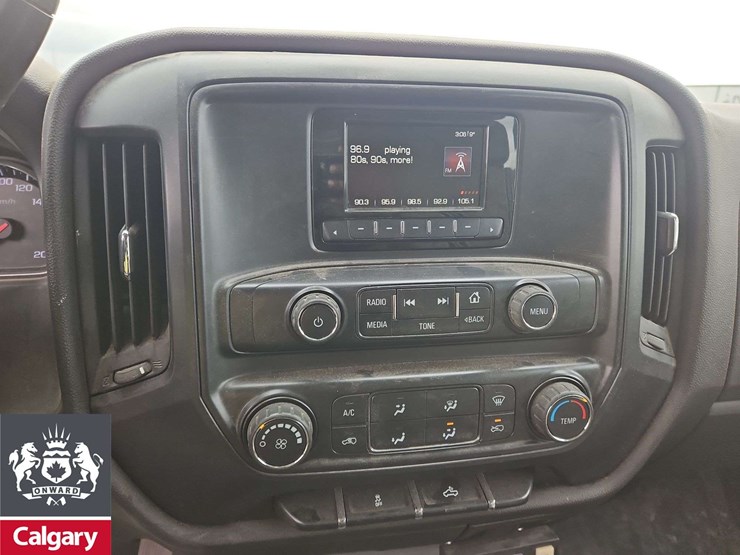 2015-gmc-sierra-2500hd-image-21