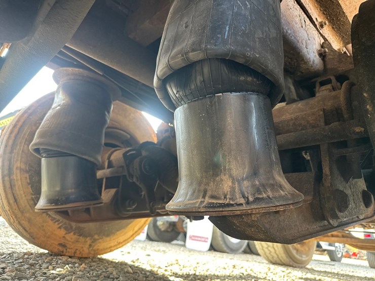 1994-mack-cl713-image-55