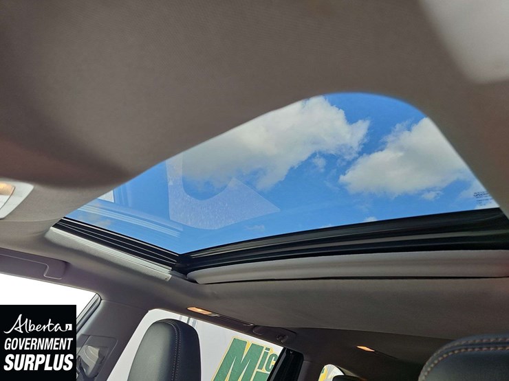 2019-toyota-highlander-hybrid-image-15