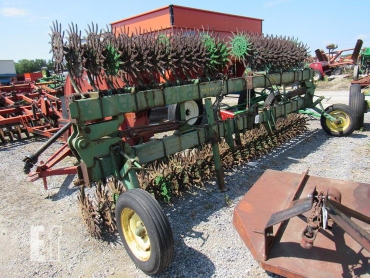 john-deere-400-image-4