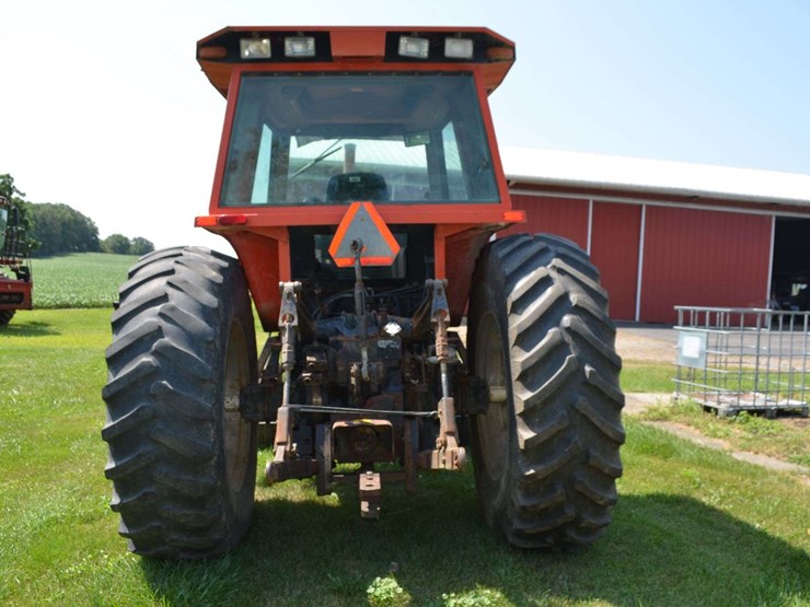 allis-chalmers-8030-image-12
