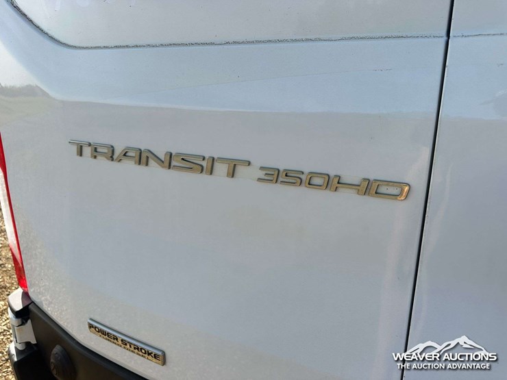 2019-ford-transit-image-40