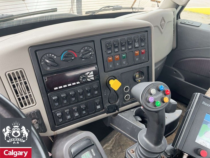 2019-international-workstar-7400-image-16
