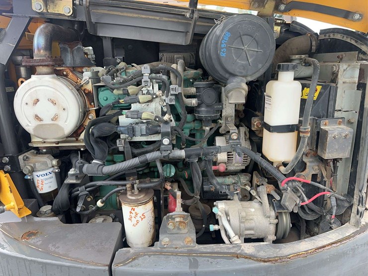 2017-volvo-ecr88d-image-23