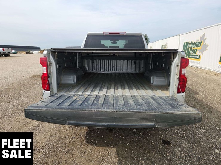 2022-chevrolet-silverado-1500-image-15