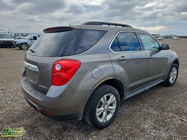 2012-chevrolet-equinox-lt-image-4