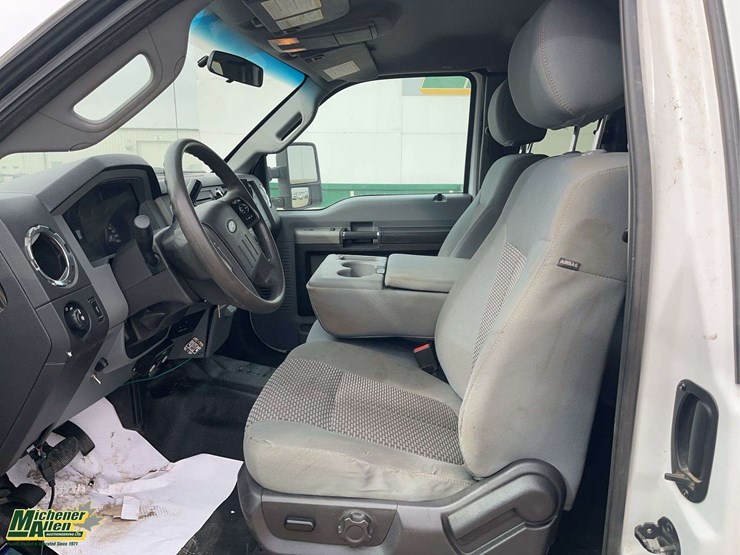 2014-ford-f350-image-13