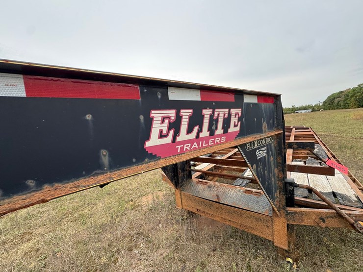 #1945-•-elite-flex-control-gooseneck-trailer-frame-image-12