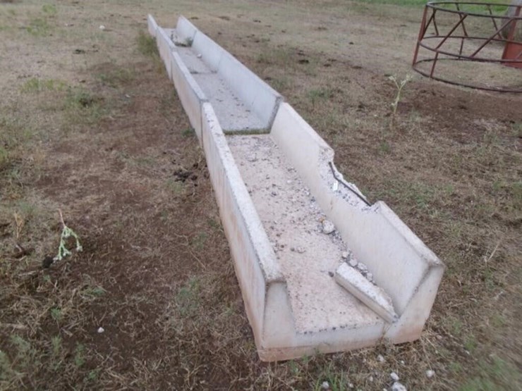 concrete-feed-bunks-image-4