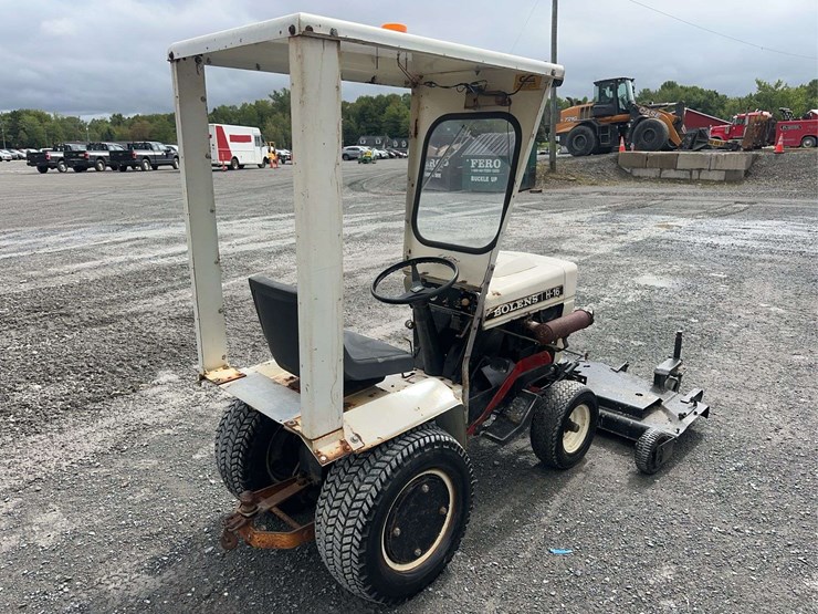 bolens-h-16-tractor-with-mower-deck-and-blower-image-5