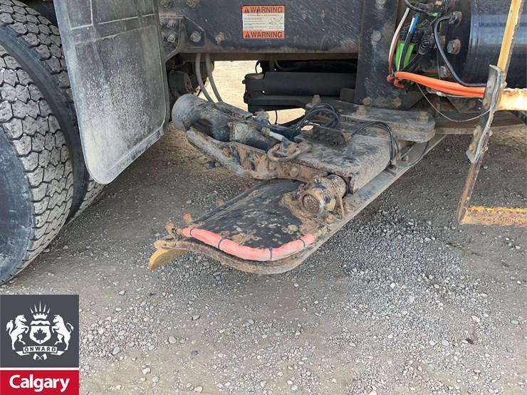2019-international-workstar-7400-image-23